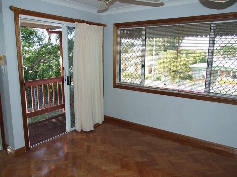 73 Eugaree Street, Southport QLD 4215