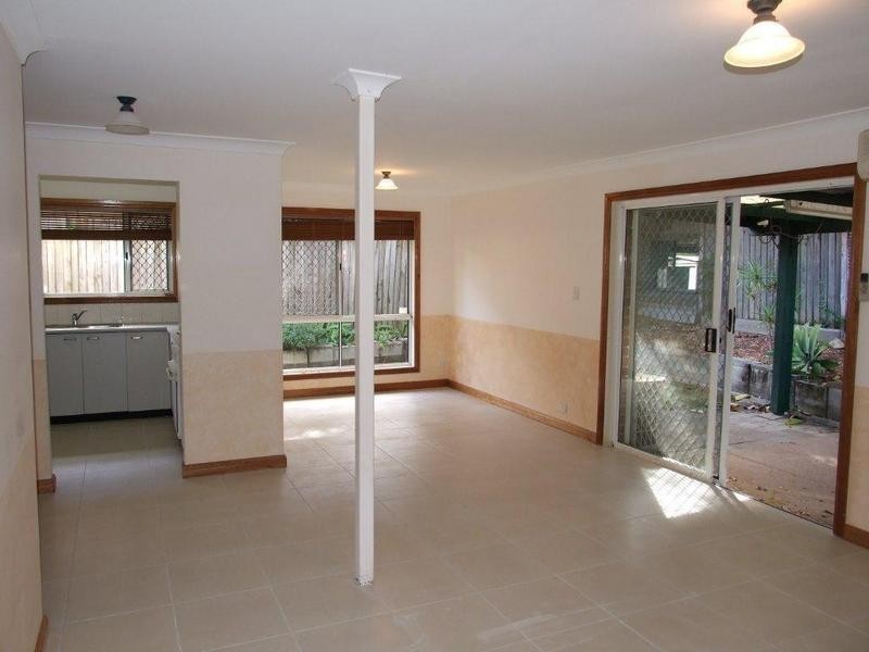73 Eugaree Street, Southport QLD 4215