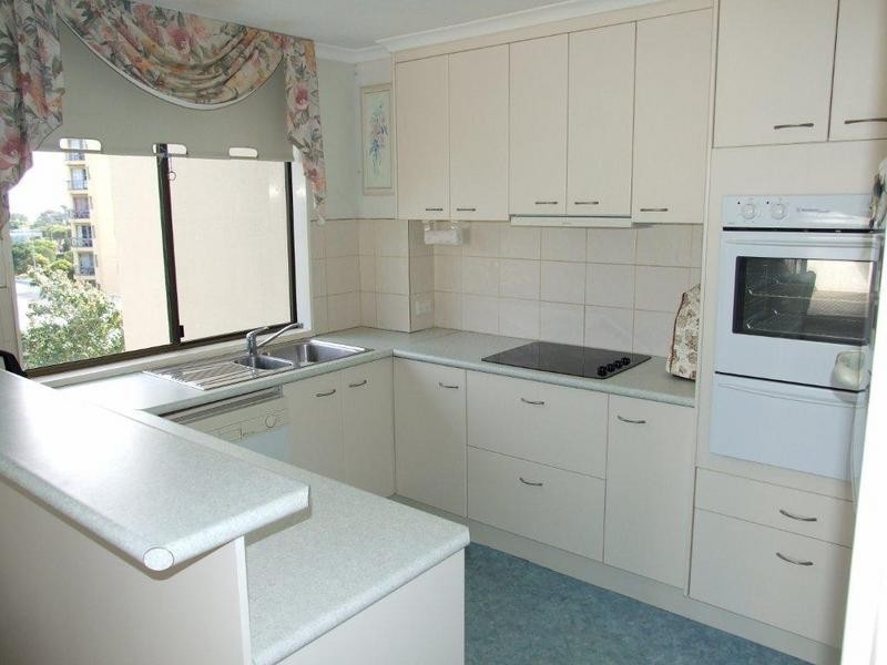 77 Brighton Parade, Southport QLD 4215