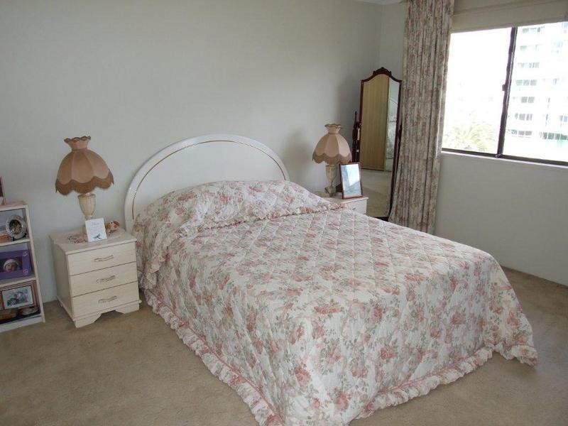 77 Brighton Parade, Southport QLD 4215