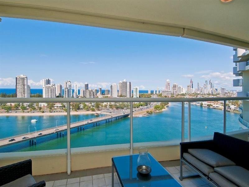 C19-2 75 Brighton Parade, Southport QLD 4215
