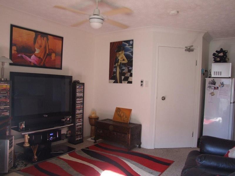 11 Owens Lane, Southport QLD 4215