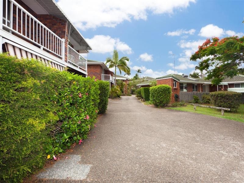 10 Hollywell Road, Biggera Waters QLD 4216