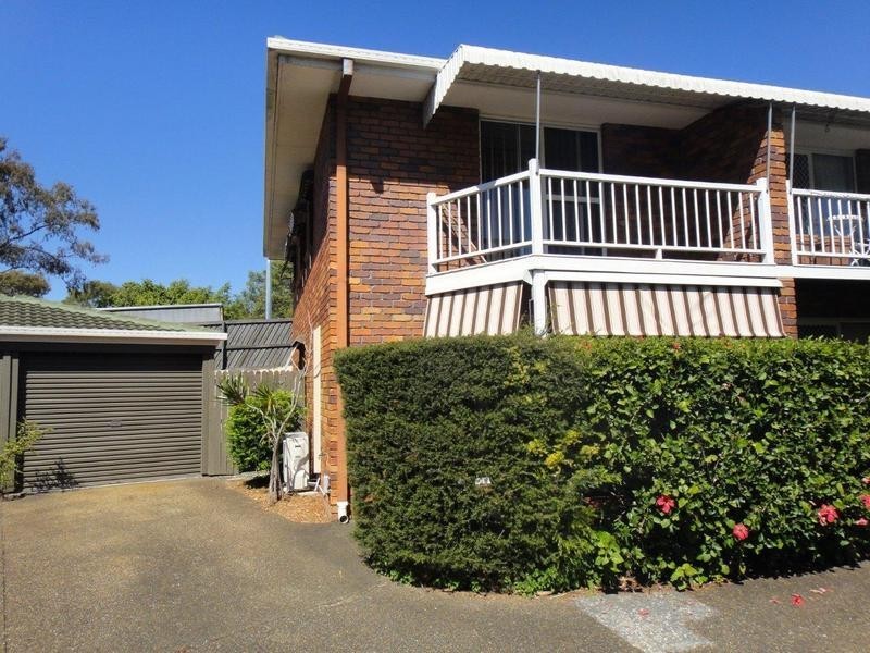 10 Hollywell Road, Biggera Waters QLD 4216