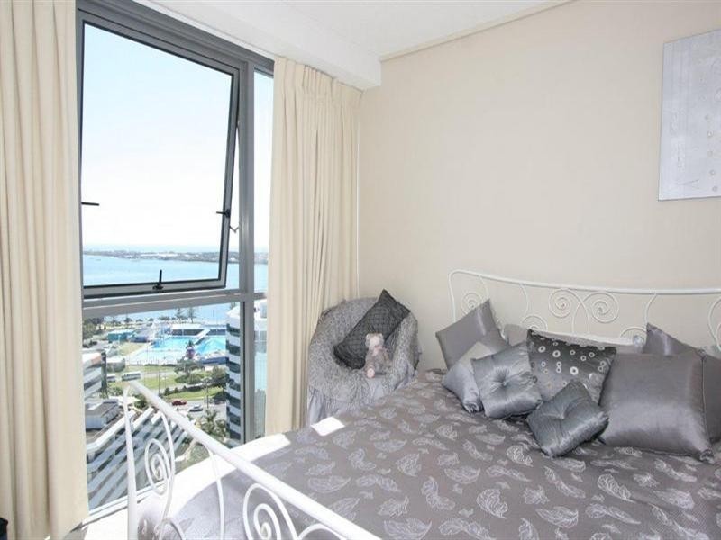 105 Scarborough Street, Southport QLD 4215