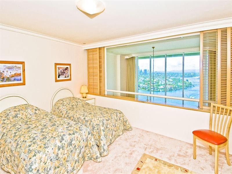 A17-2 Rivage Royale 75 Brighton Parade, Southport QLD 4215