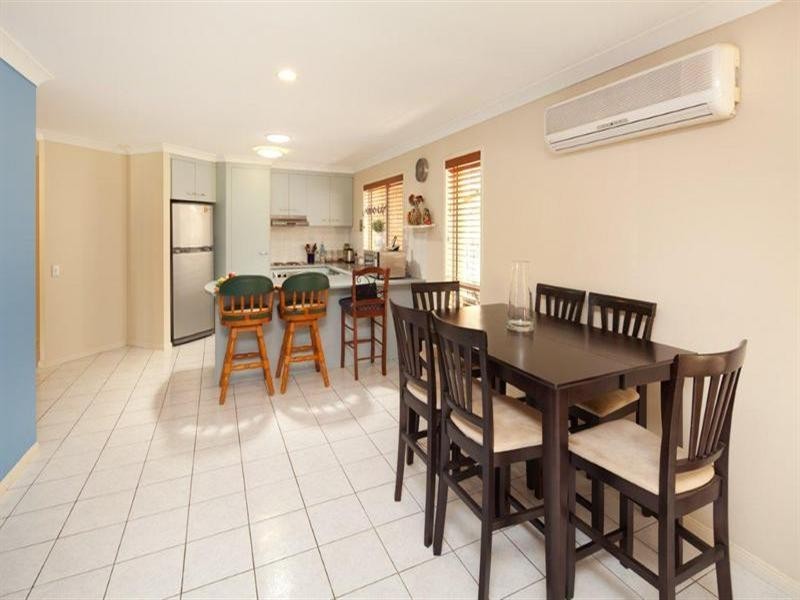 2 Tewantin Close, Parkwood QLD 4214