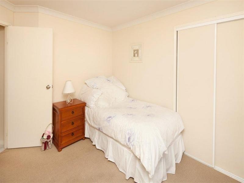 2 Tewantin Close, Parkwood QLD 4214