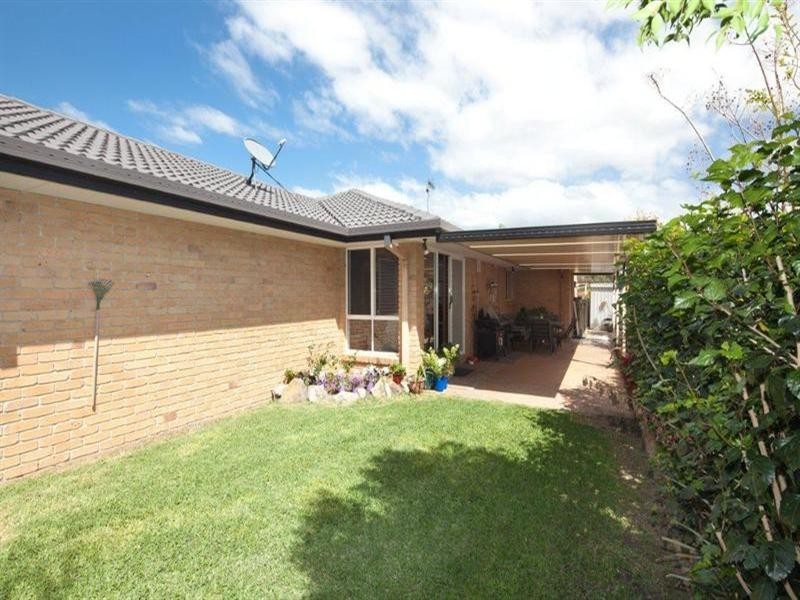2 Tewantin Close, Parkwood QLD 4214