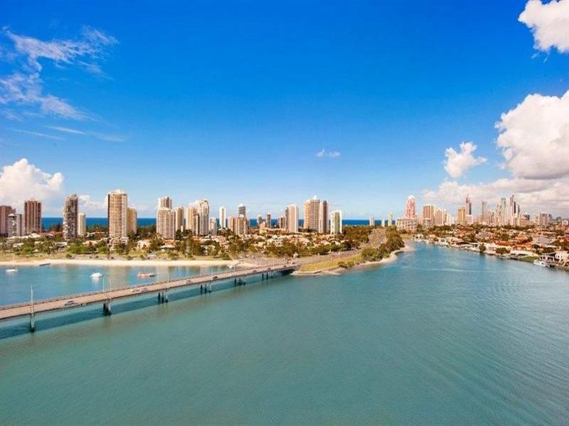 75 Brighton Parade, Southport QLD 4215