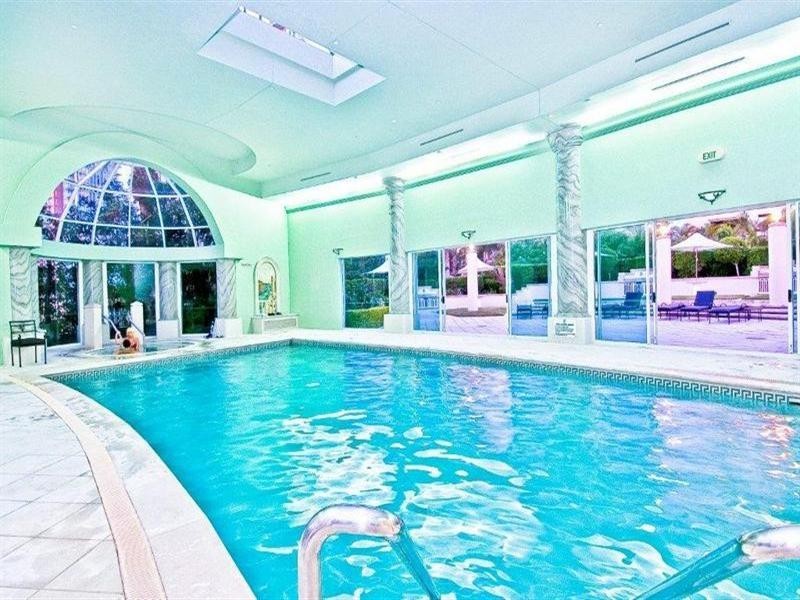 75 Brighton Parade, Southport QLD 4215