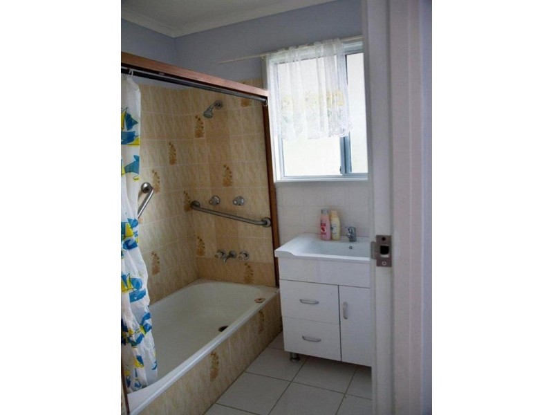 167 Whiting Street, Labrador QLD 4215