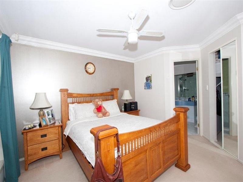 22 Dellwood Circuit, Molendinar QLD 4214