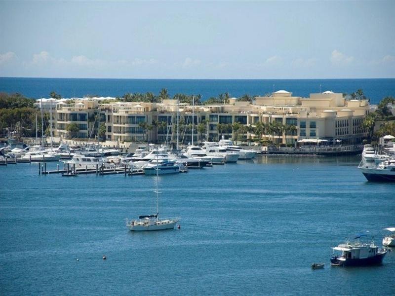 30 Marine Parade, Southport QLD 4215