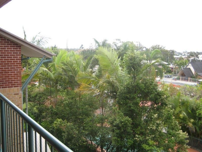 45 Pohlman Street, Southport QLD 4215