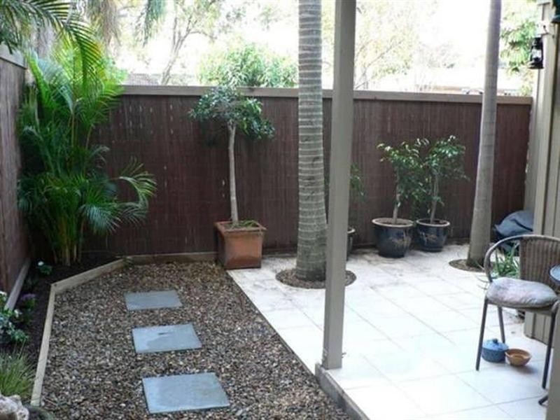 31 Fisher Avenue, Southport QLD 4215