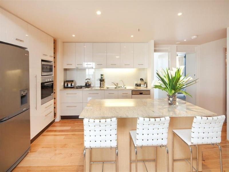 105 Scarborough Street, Southport QLD 4215