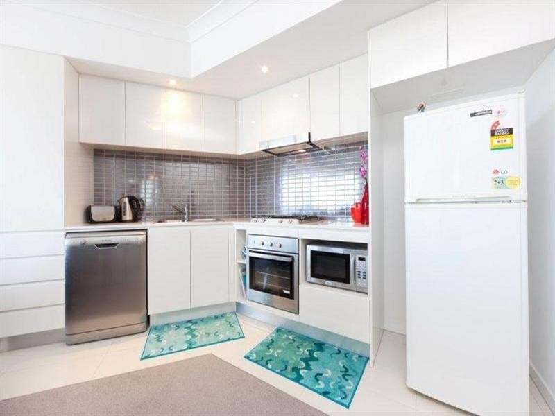 5 Lawson Street, Southport QLD 4215