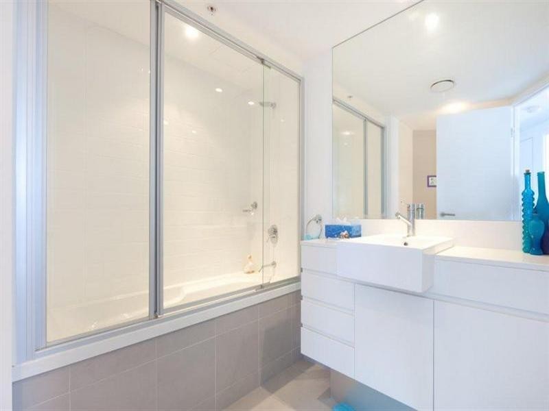 5 Lawson Street, Southport QLD 4215