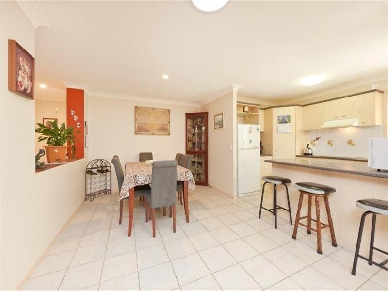 60 Marble Arch Place, Arundel QLD 4214