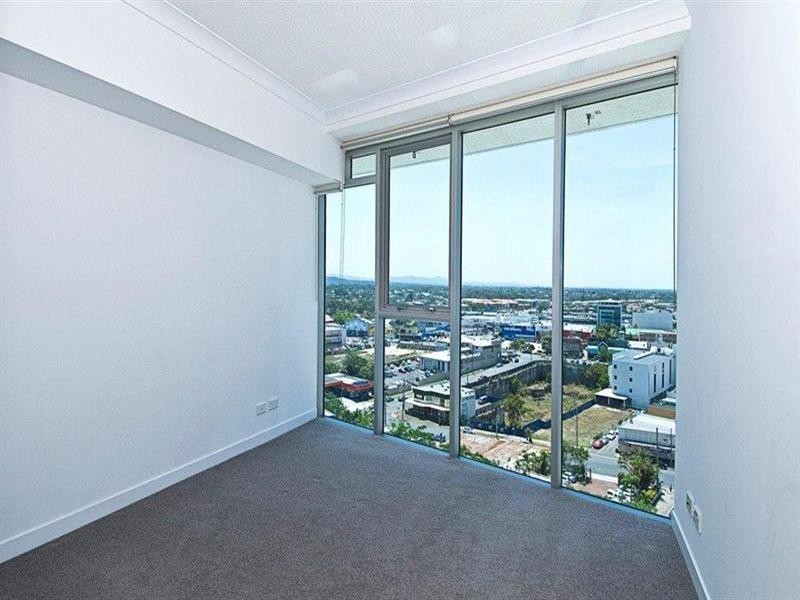 5 Lawson Street, Southport QLD 4215