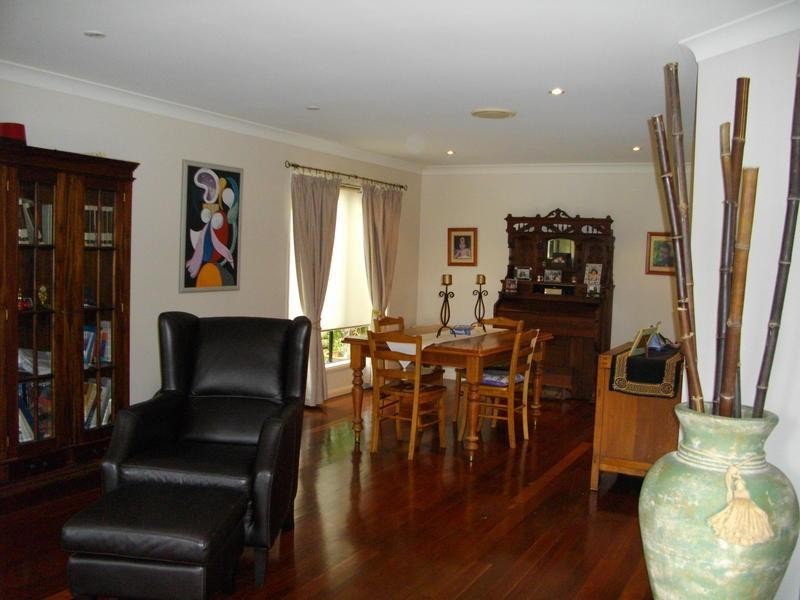 6 Lillydale Place, Molendinar QLD 4214