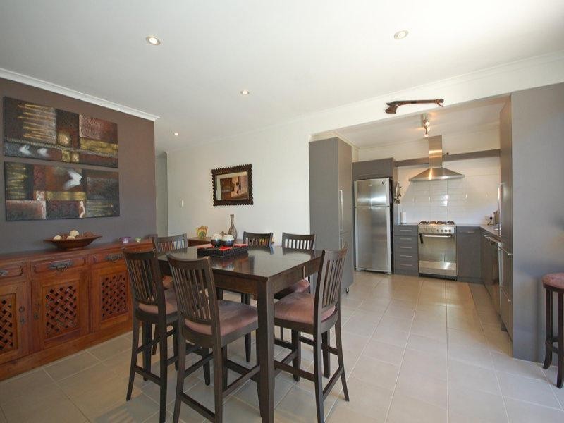 72 Benowa Road, Southport QLD 4215