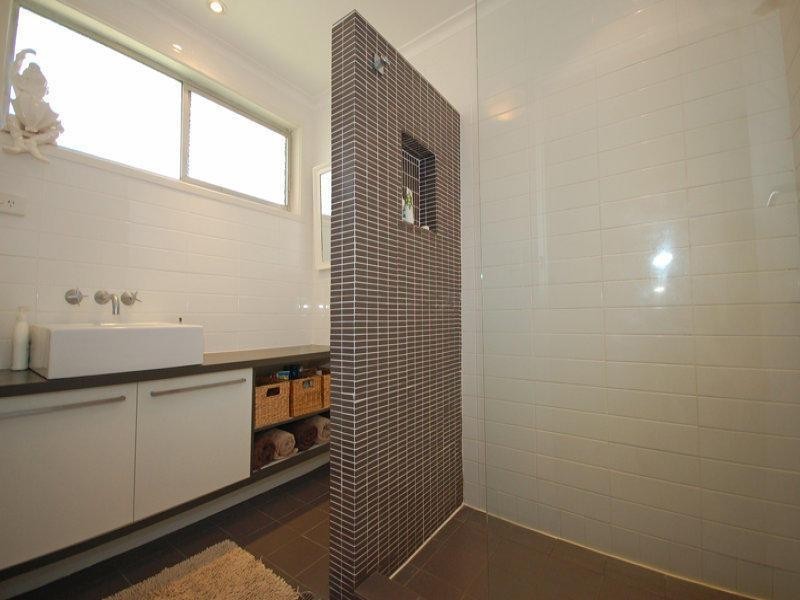 72 Benowa Road, Southport QLD 4215