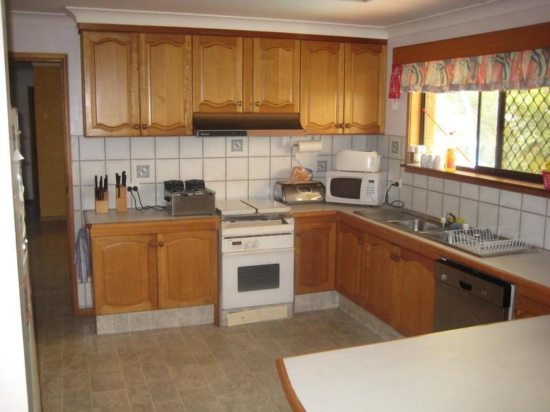 9 Mina Street, Southport QLD 4215