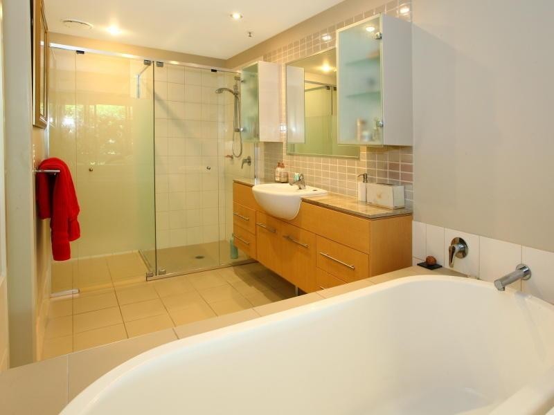 105 Scarborough Street, Southport QLD 4215