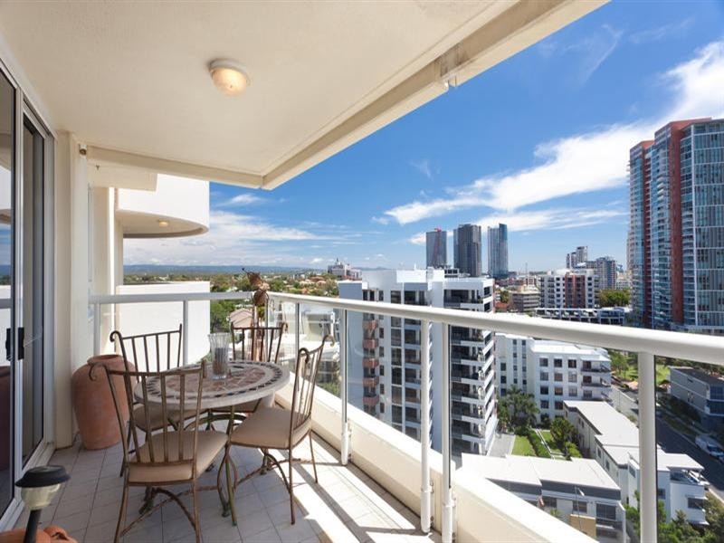 C13-4 75 Brighton Parade, Southport QLD 4215