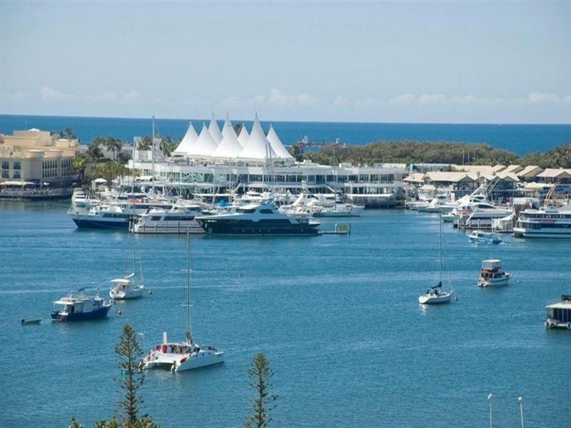 30 Marine Parade, Southport QLD 4215