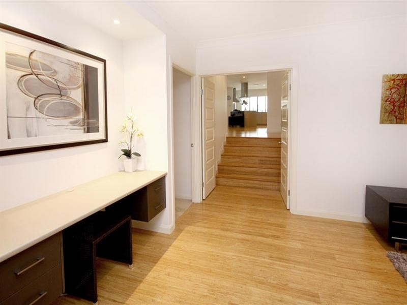 2 Torquay Place, Arundel QLD 4214