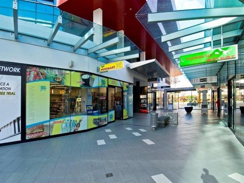 9 Lawson Street, Southport QLD 4215