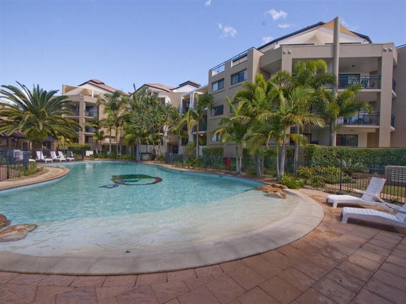 392 Marine Parade, Labrador QLD 4215