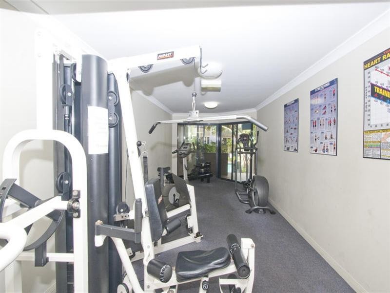 392 Marine Parade, Labrador QLD 4215