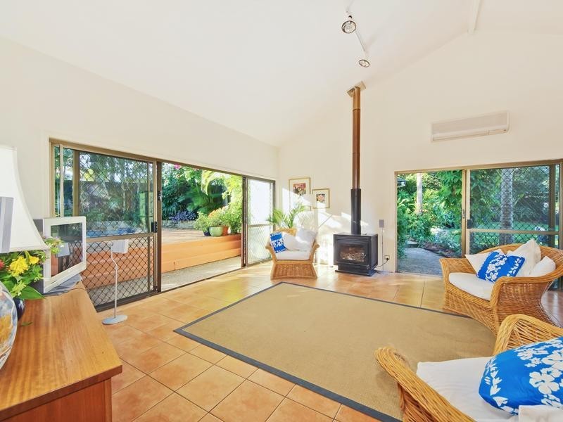 6 Midgera Street, Ashmore QLD 4214