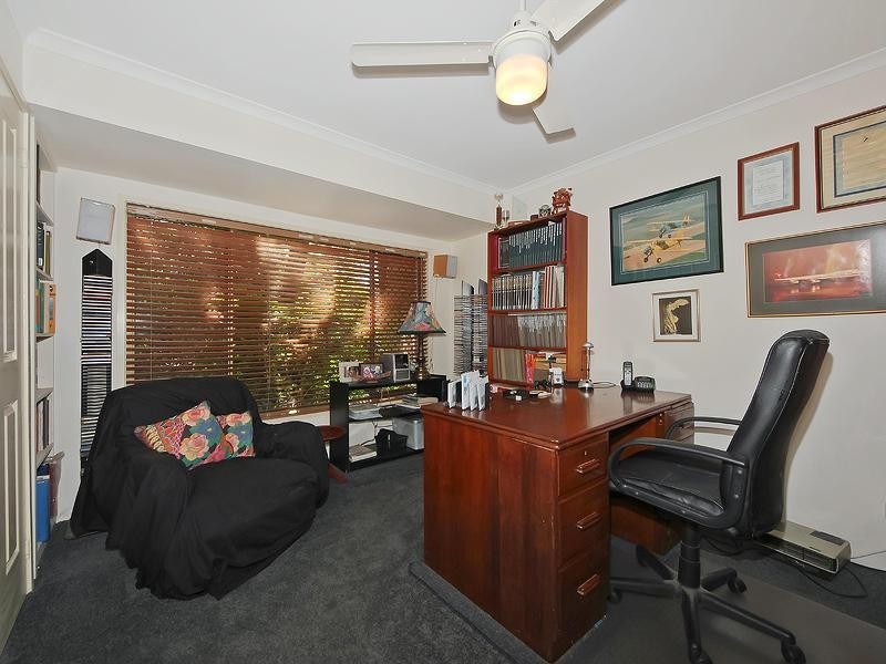 6 Midgera Street, Ashmore QLD 4214