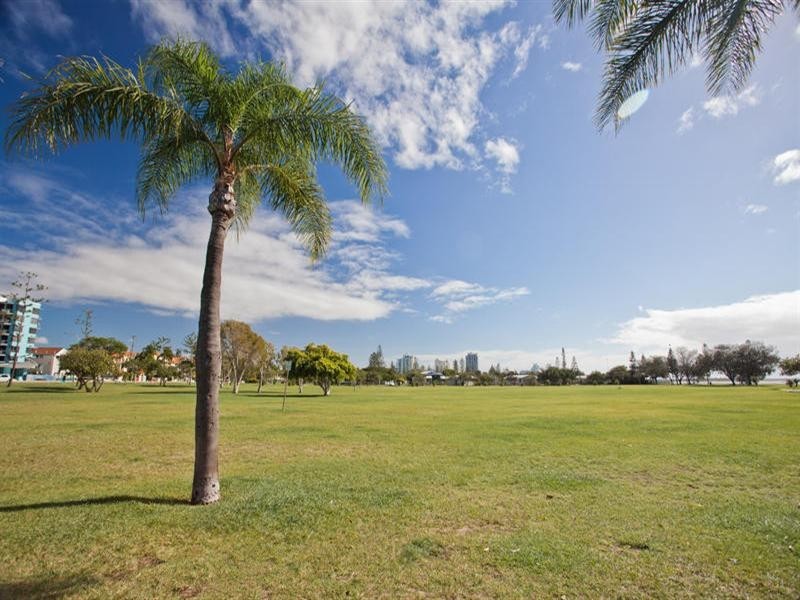 7 161 Marine Parade, Southport QLD 4215
