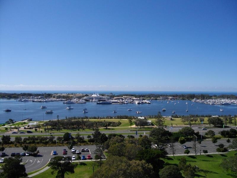 13A 10 Marine Parade, Southport QLD 4215