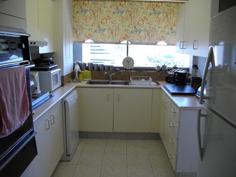 13A 10 Marine Parade, Southport QLD 4215