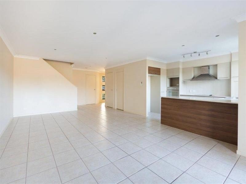 368 Pine Ridge Road, Runaway Bay QLD 4216