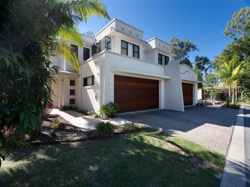 368 Pine Ridge Road, Runaway Bay QLD 4216