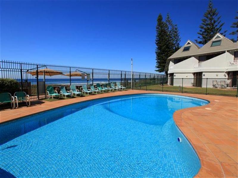 60 Old Burleigh Road, Surfers Paradise QLD 4217