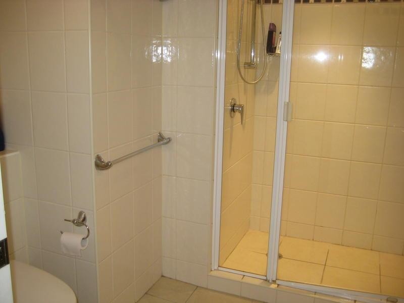 60 Old Burleigh Road, Surfers Paradise QLD 4217