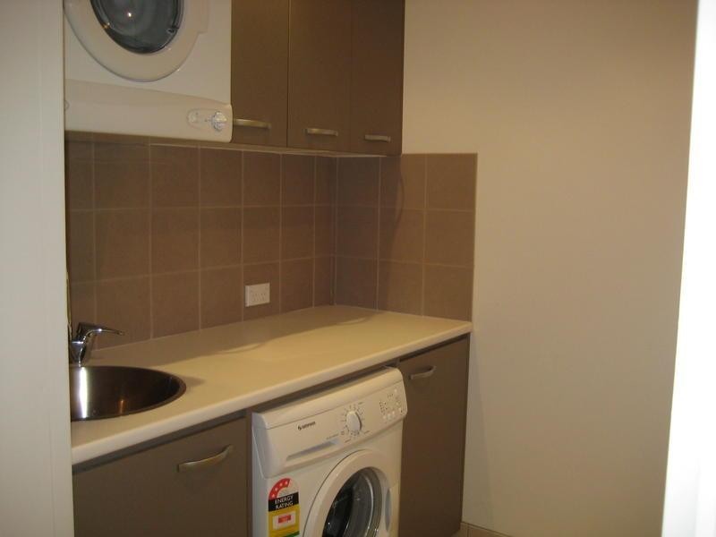 60 Old Burleigh Road, Surfers Paradise QLD 4217