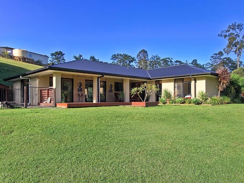 37 Mountain View Crest, Mount Nathan QLD 4211