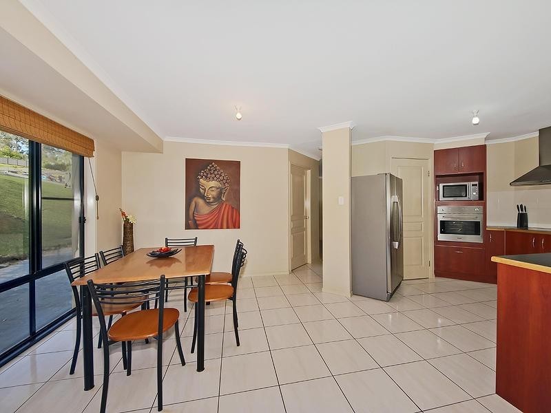 37 Mountain View Crest, Mount Nathan QLD 4211