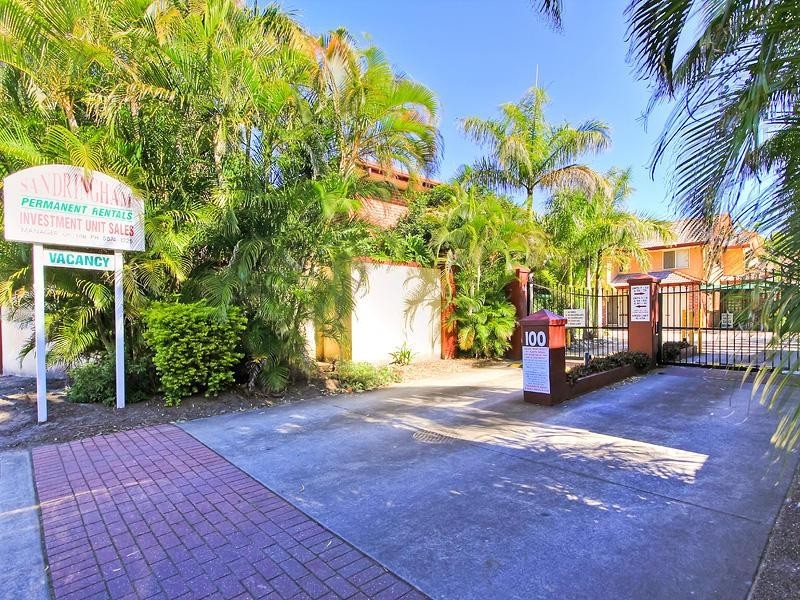 100 Racecourse Drive, Bundall QLD 4217