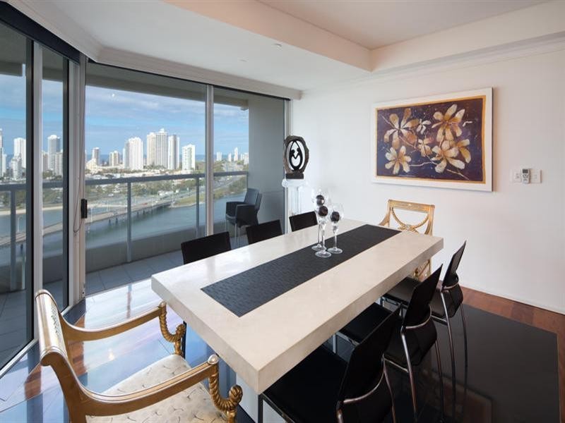 C17-2 75 Brighton Parade, Southport QLD 4215